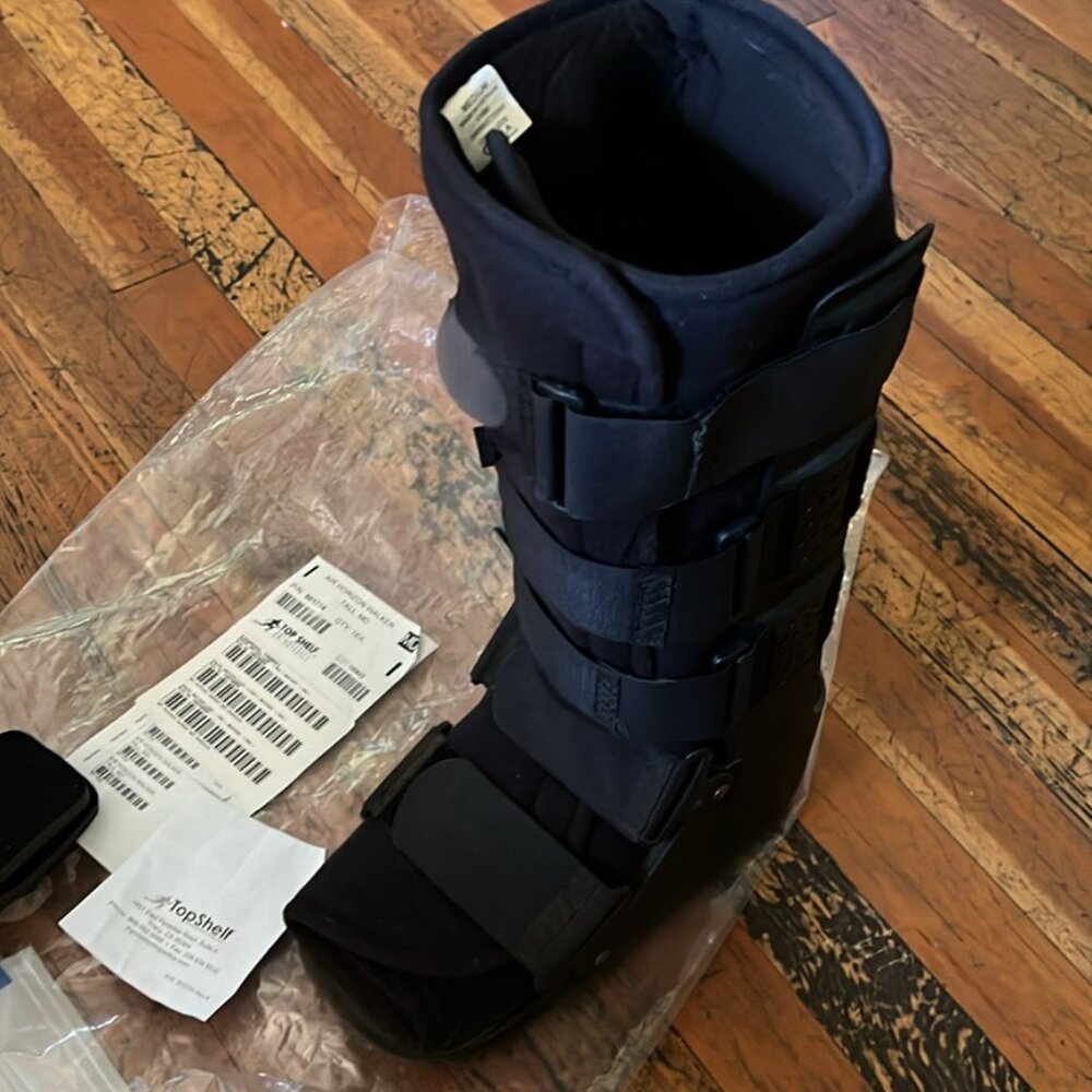 Top Shelf Orthopedics Air Cast Tall Walking Boot Size Medium